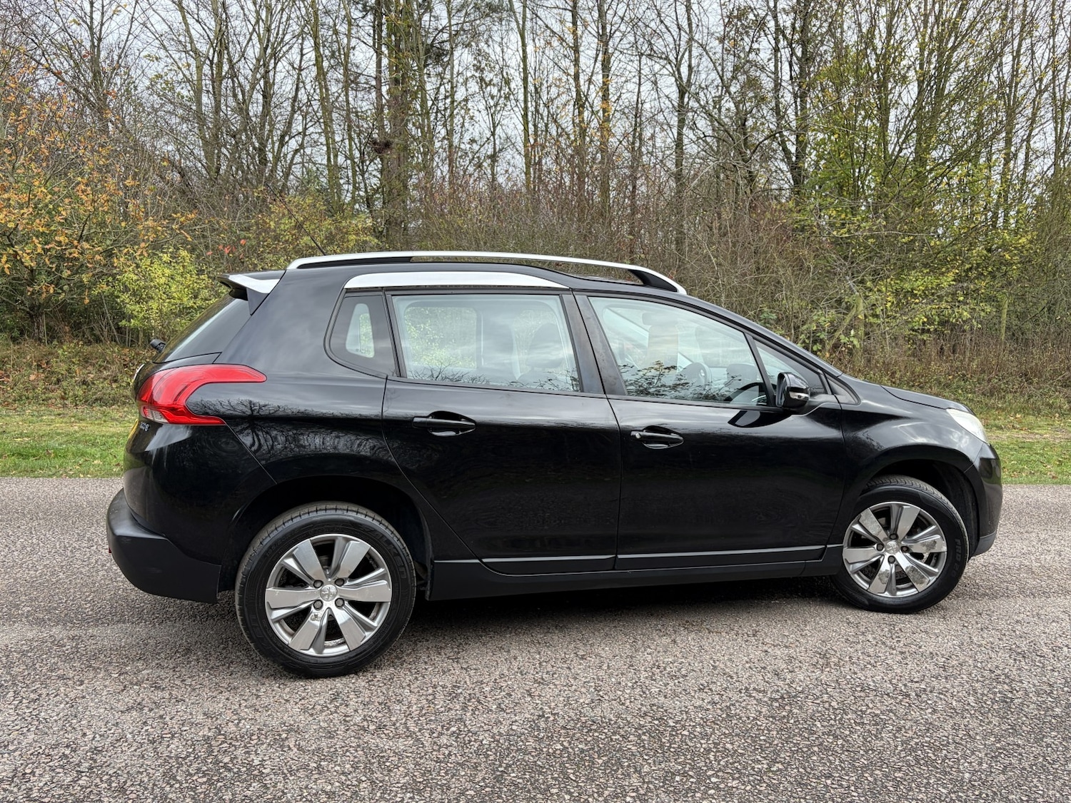 Used Peugeot 2008 2016 for sale - 76553979: Photo 4