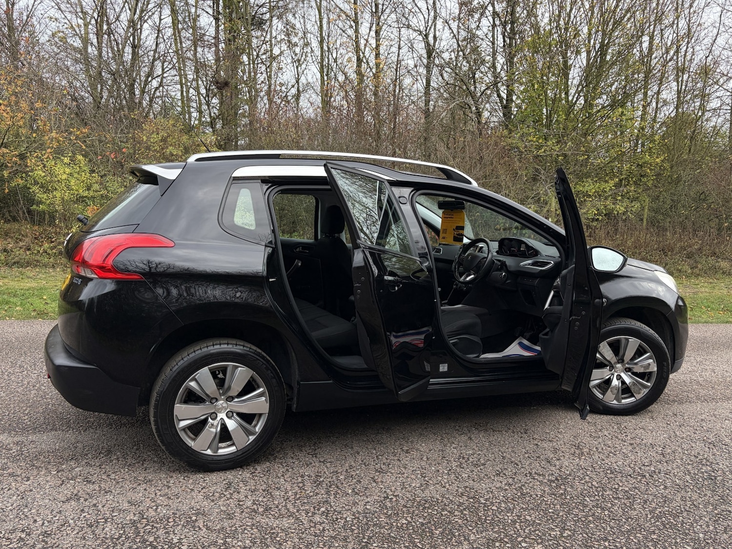 Used Peugeot 2008 2016 for sale - 76553979: Photo 5