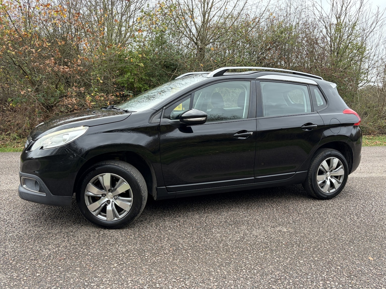 Used Peugeot 2008 2016 for sale - 76553979: Photo 8