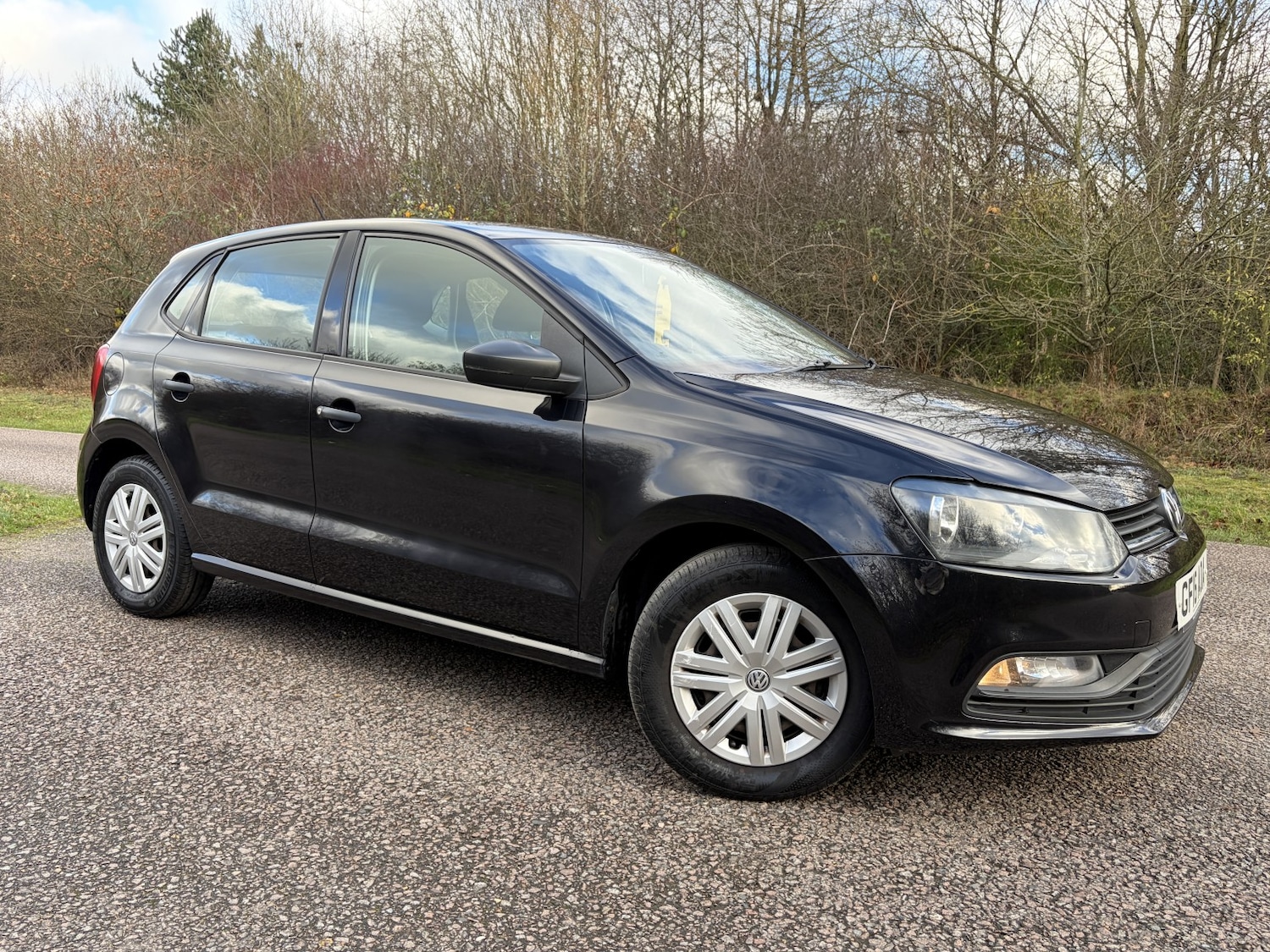 Used Volkswagen Polo 2016 for sale - 76918415: Photo 2