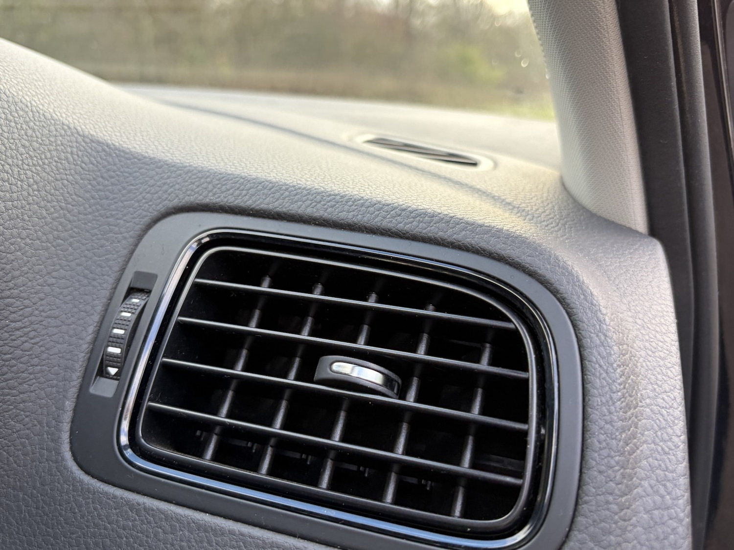 Used Volkswagen Polo 2016 for sale - 76918415: Photo 30