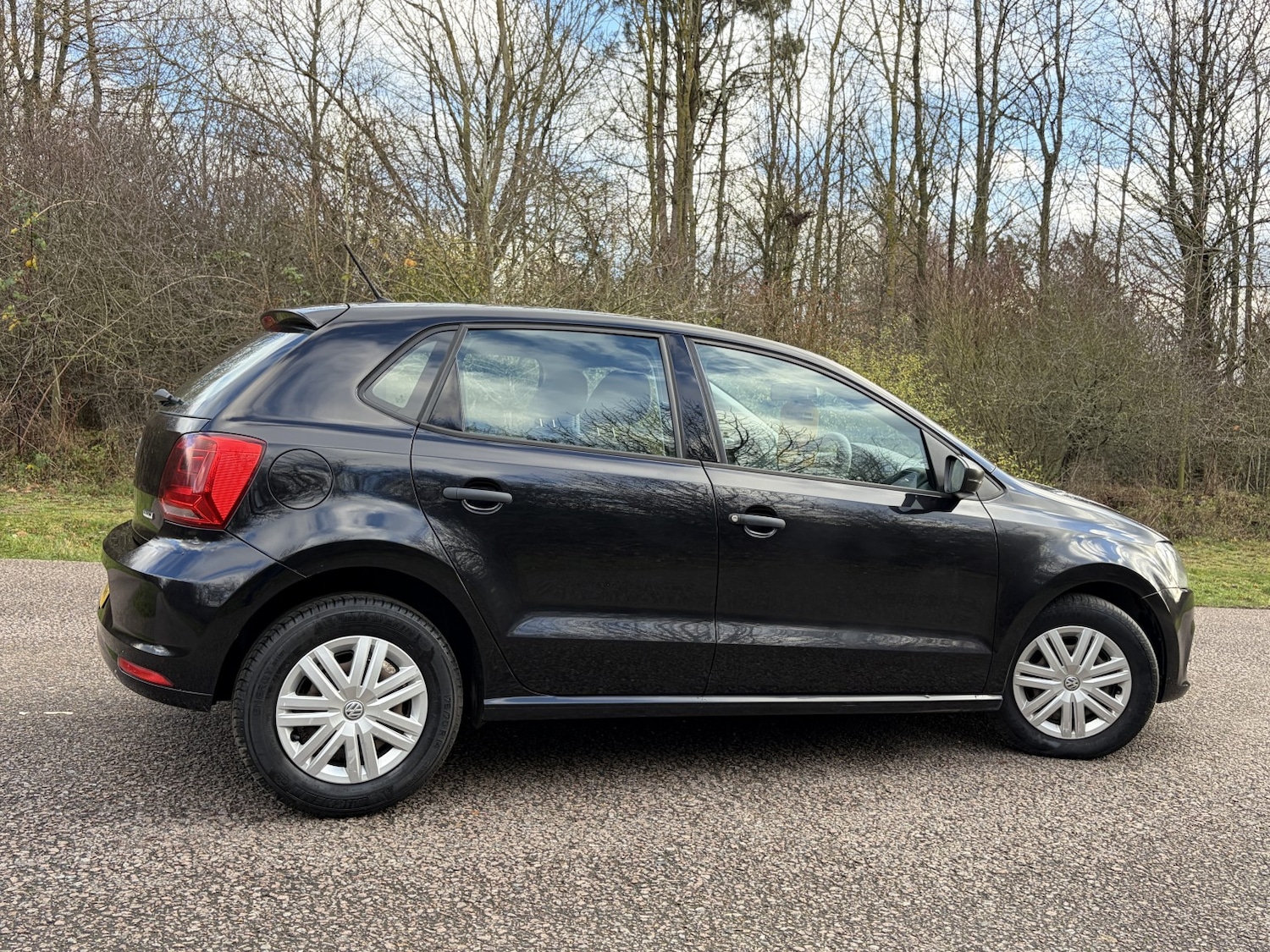 Used Volkswagen Polo 2016 for sale - 76918415: Photo 4