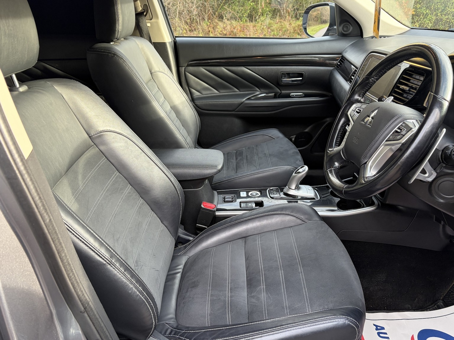 Used Mitsubishi Outlander 2017 for sale - 76904660: Photo 29