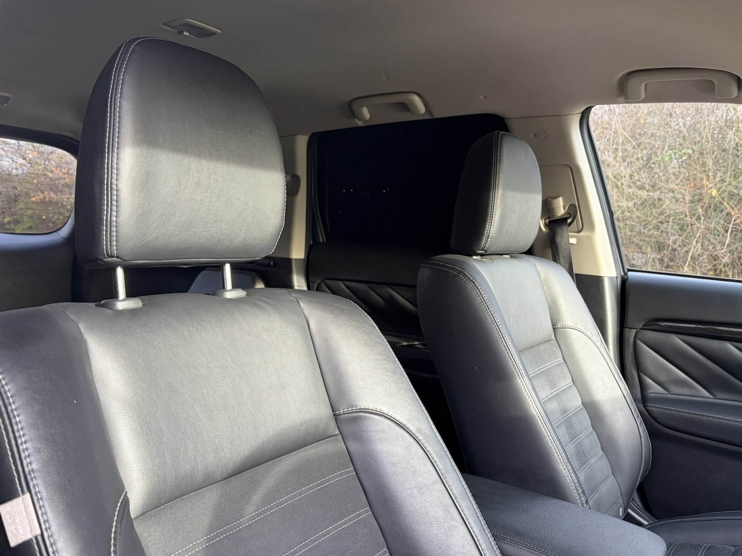 Used Mitsubishi Outlander 2017 for sale - 76904660: Photo 30