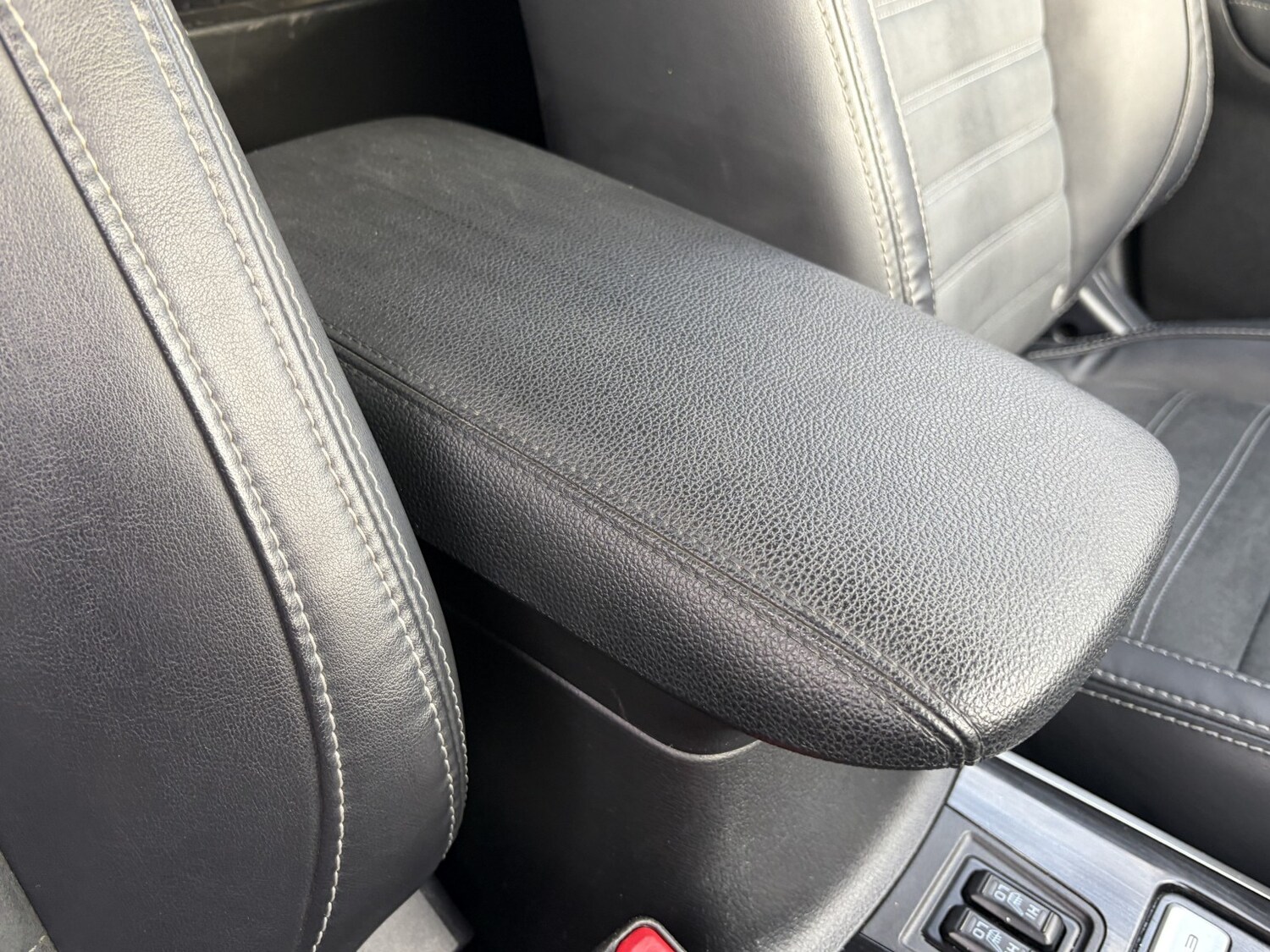 Used Mitsubishi Outlander 2017 for sale - 76904660: Photo 37