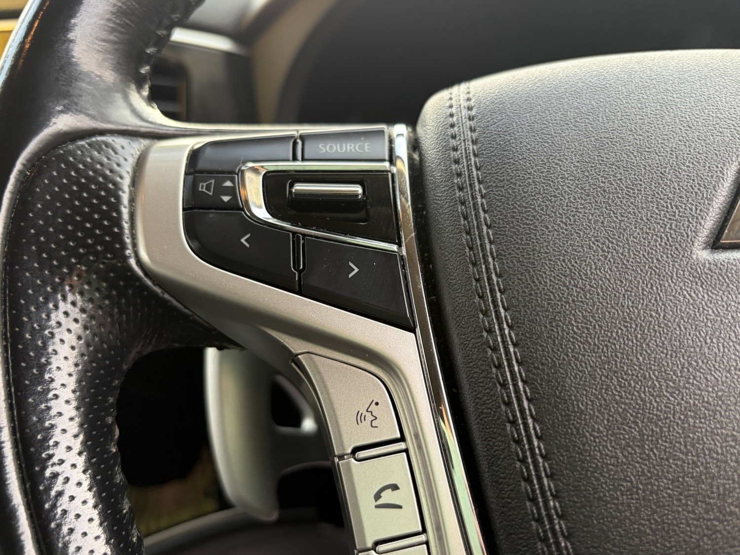 Used Mitsubishi Outlander 2017 for sale - 76904660: Photo 41