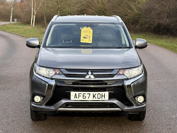 Used Mitsubishi Outlander 2017 for sale - 76904660: Photo