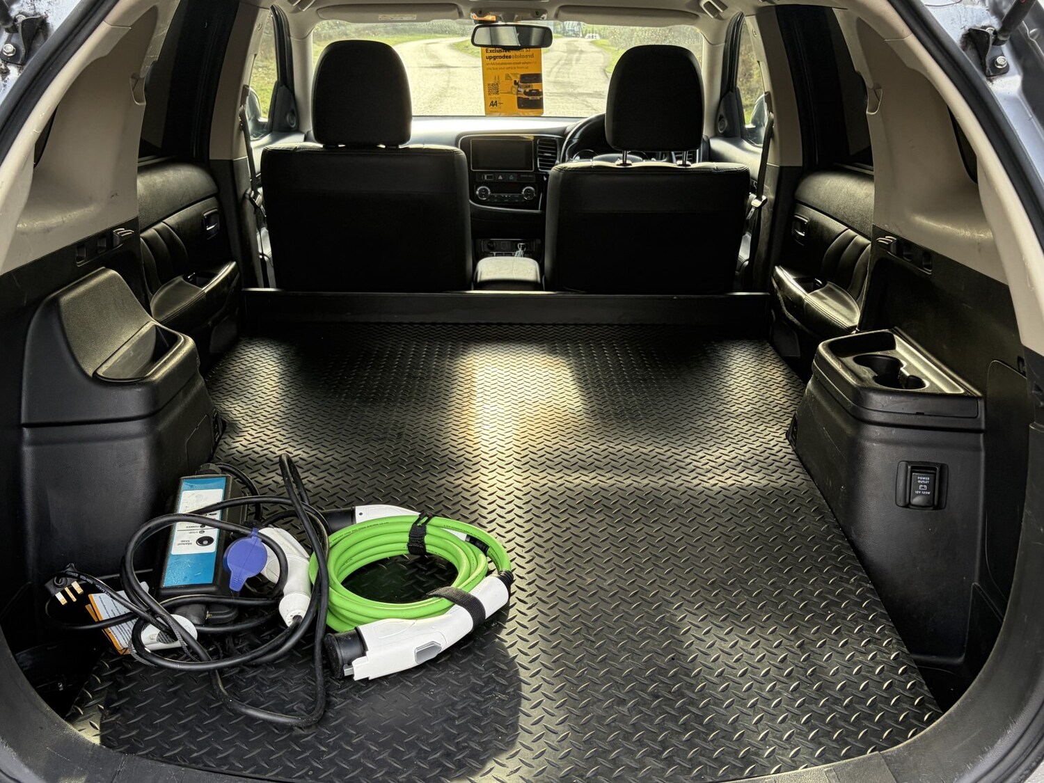 Used Mitsubishi Outlander 2017 for sale - 76904660: Photo 56