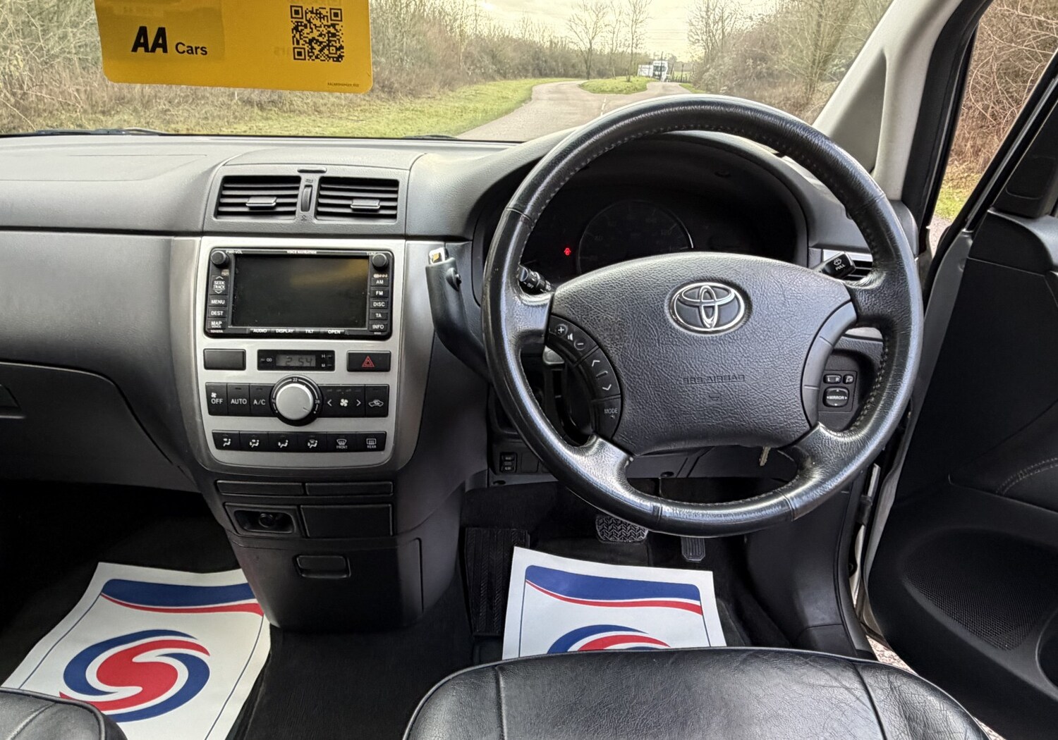 Used Toyota Avensis Verso 2004 for sale - 77363638: Photo 18