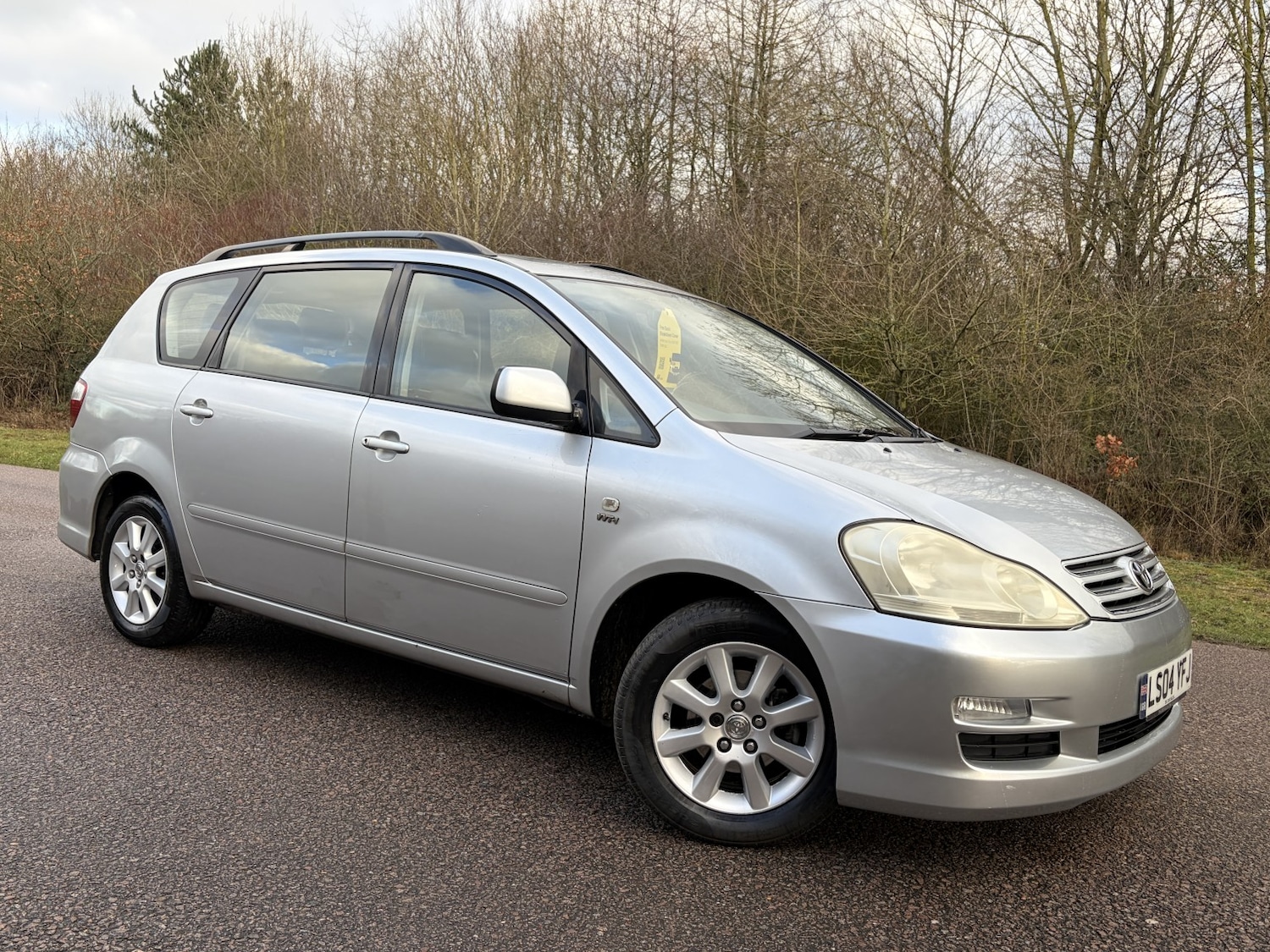 Used Toyota Avensis Verso 2004 for sale - 77363638: Photo 2
