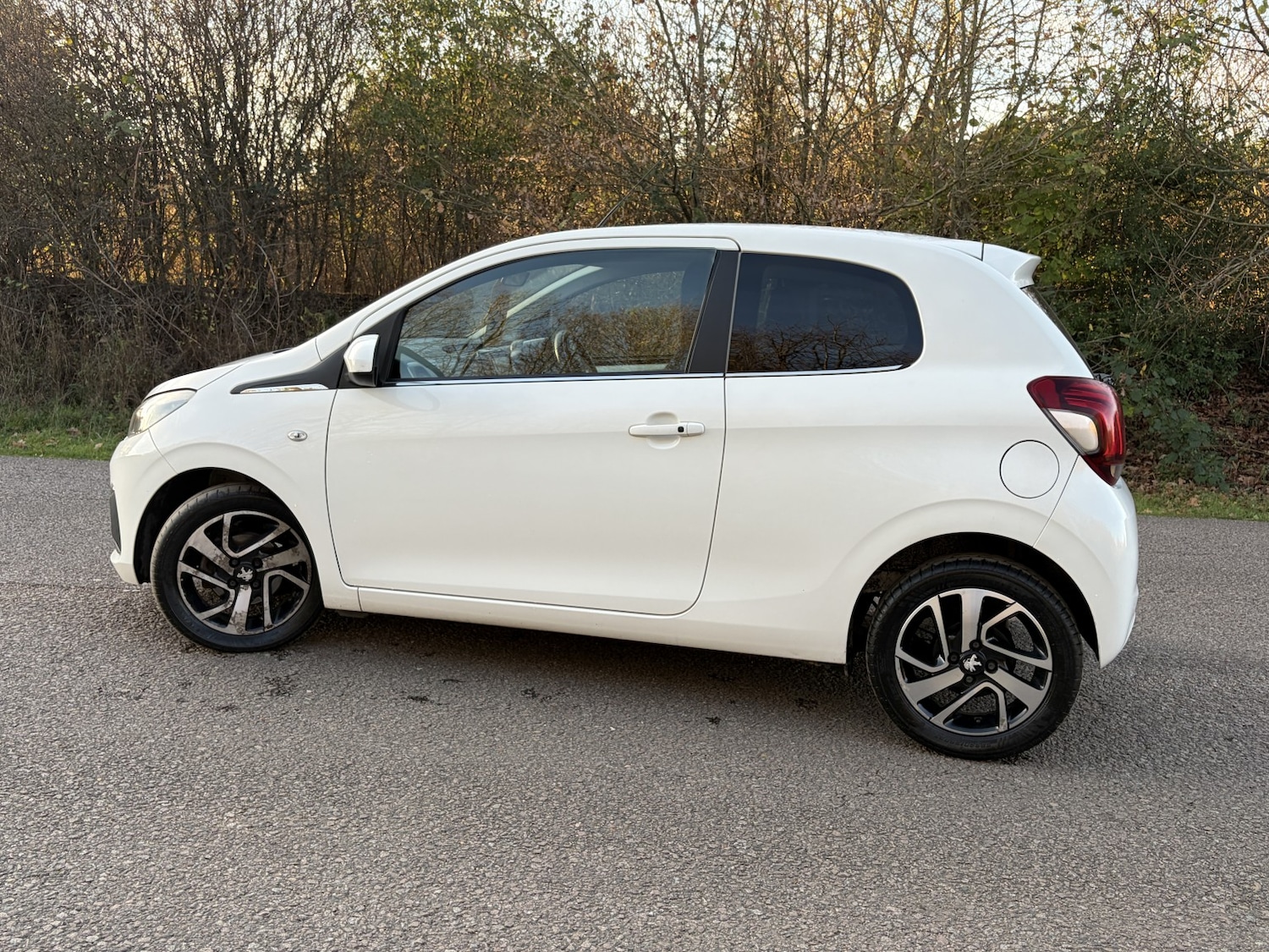 Used Peugeot 108 2015 for sale - 76662695: Photo 16
