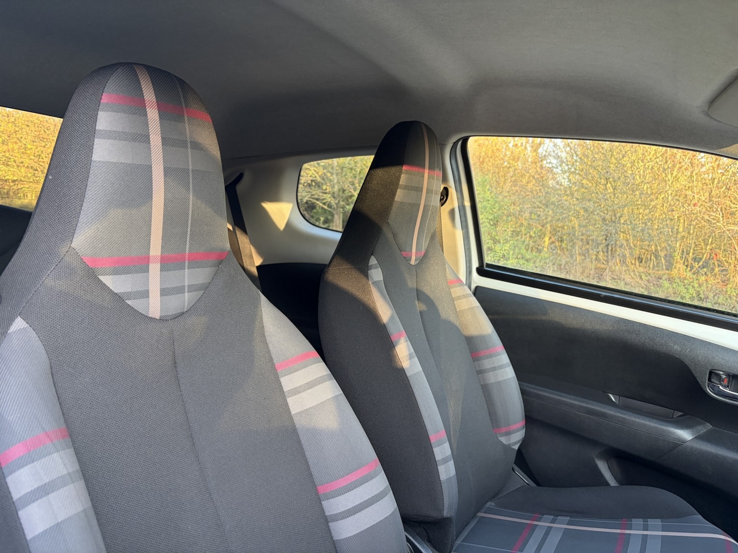 Used Peugeot 108 2015 for sale - 76662695: Photo 23