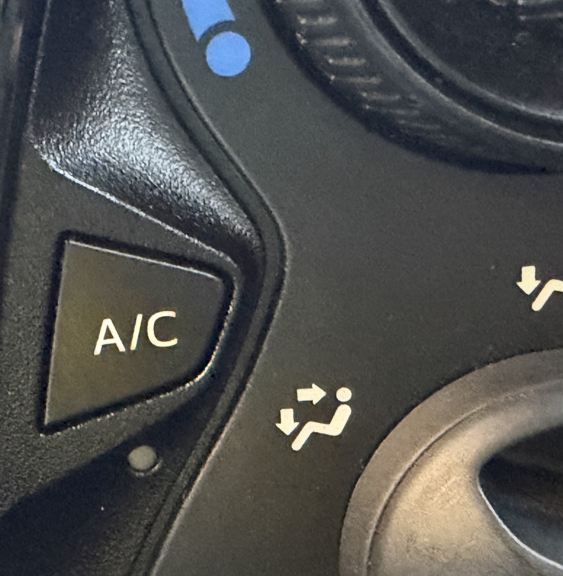 Used Peugeot 108 2015 for sale - 76662695: Photo 32