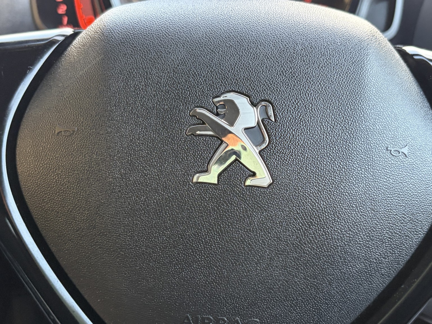 Used Peugeot 108 2015 for sale - 76662695: Photo 37