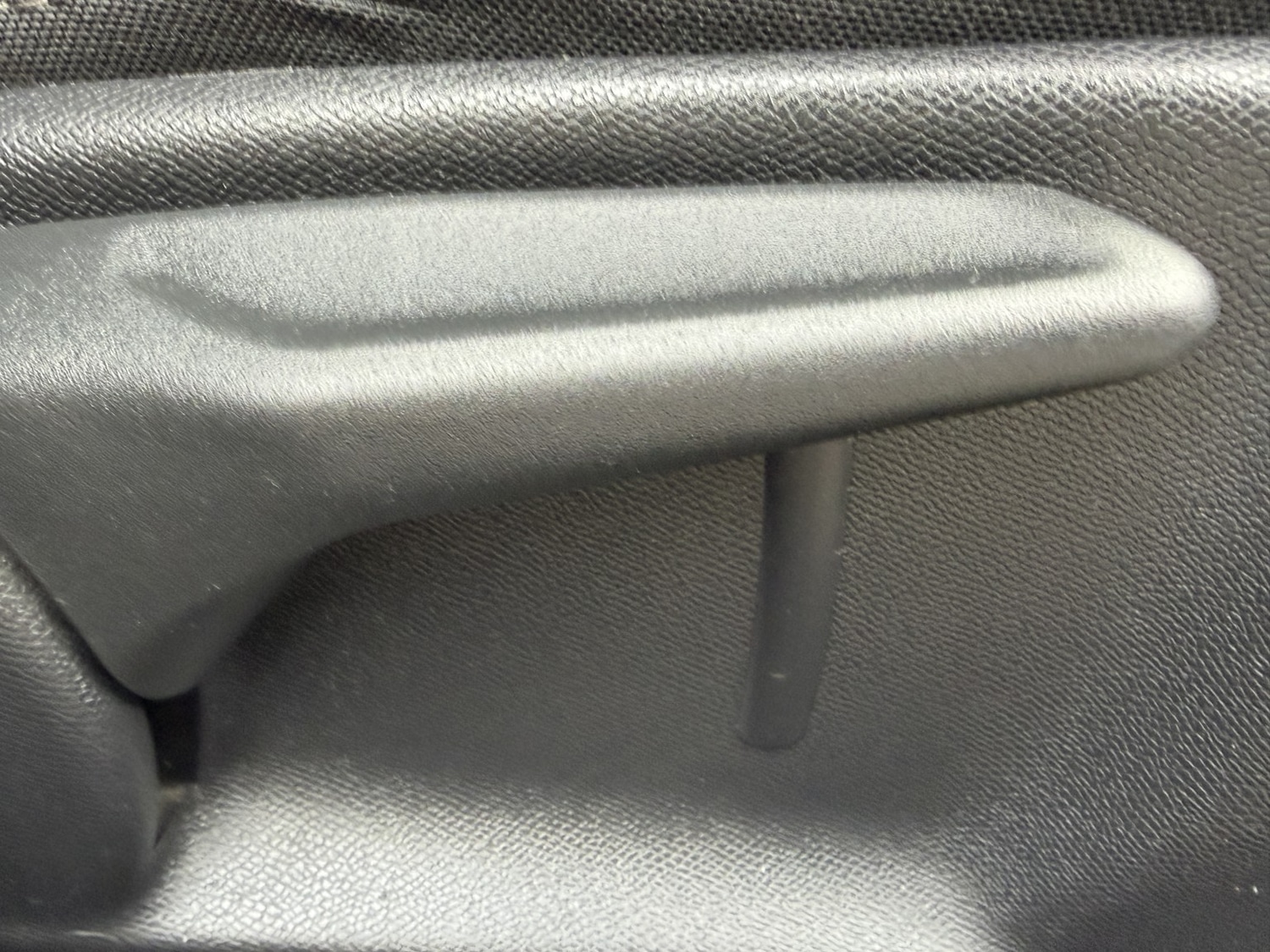 Used Peugeot 308 2015 for sale - 77270991: Photo 32