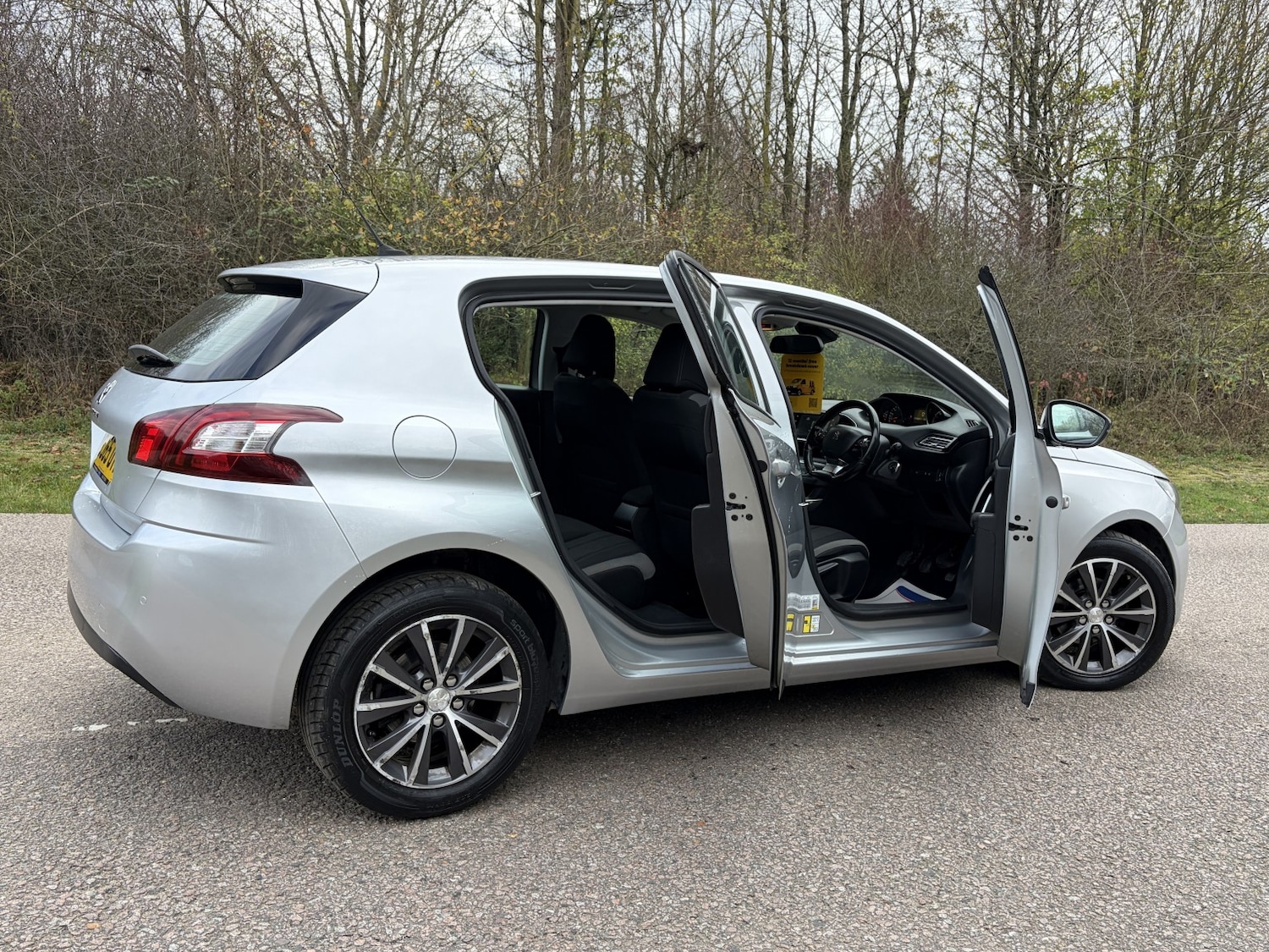 Used Peugeot 308 2015 for sale - 77270991: Photo 4