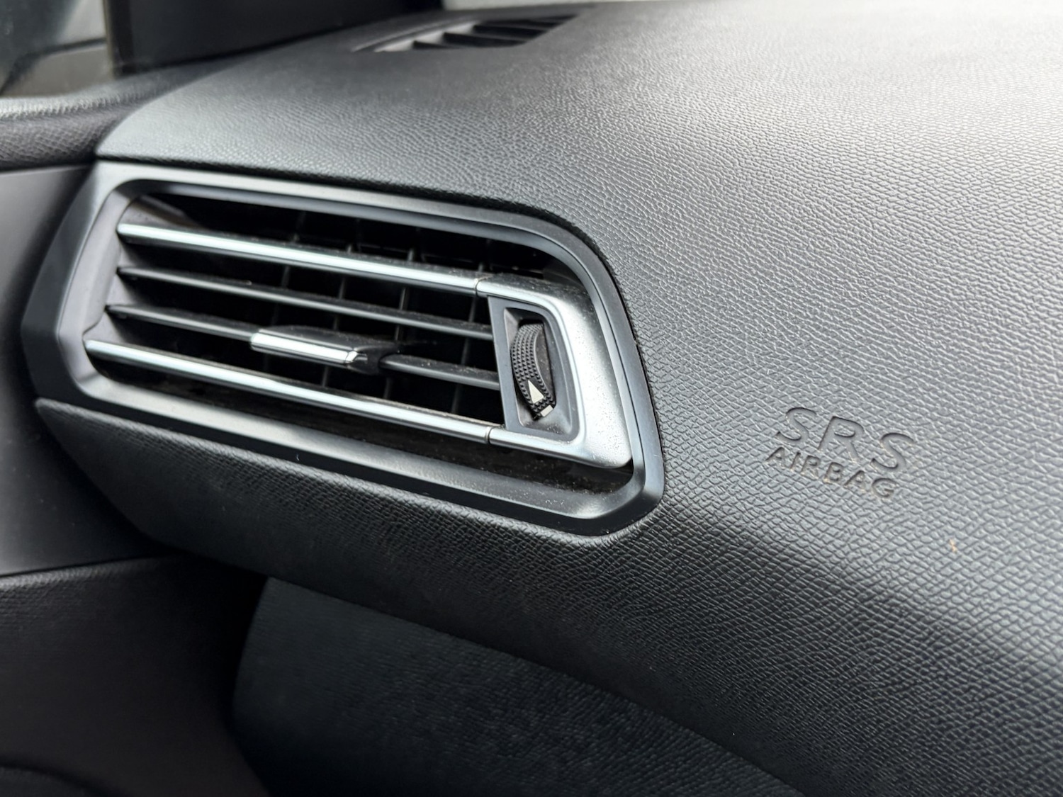 Used Peugeot 308 2015 for sale - 77270991: Photo 40