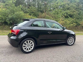 Used Audi A1 2011 for sale - 75779349: Photo