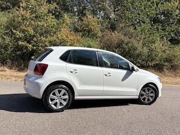 Used Volkswagen Polo 2013 for sale - 79605115: Photo