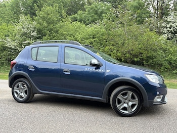 Used Dacia Sandero Stepway 2017 for sale - 78553626: Photo