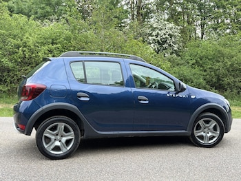 Used Dacia Sandero Stepway 2017 for sale - 78553626: Photo