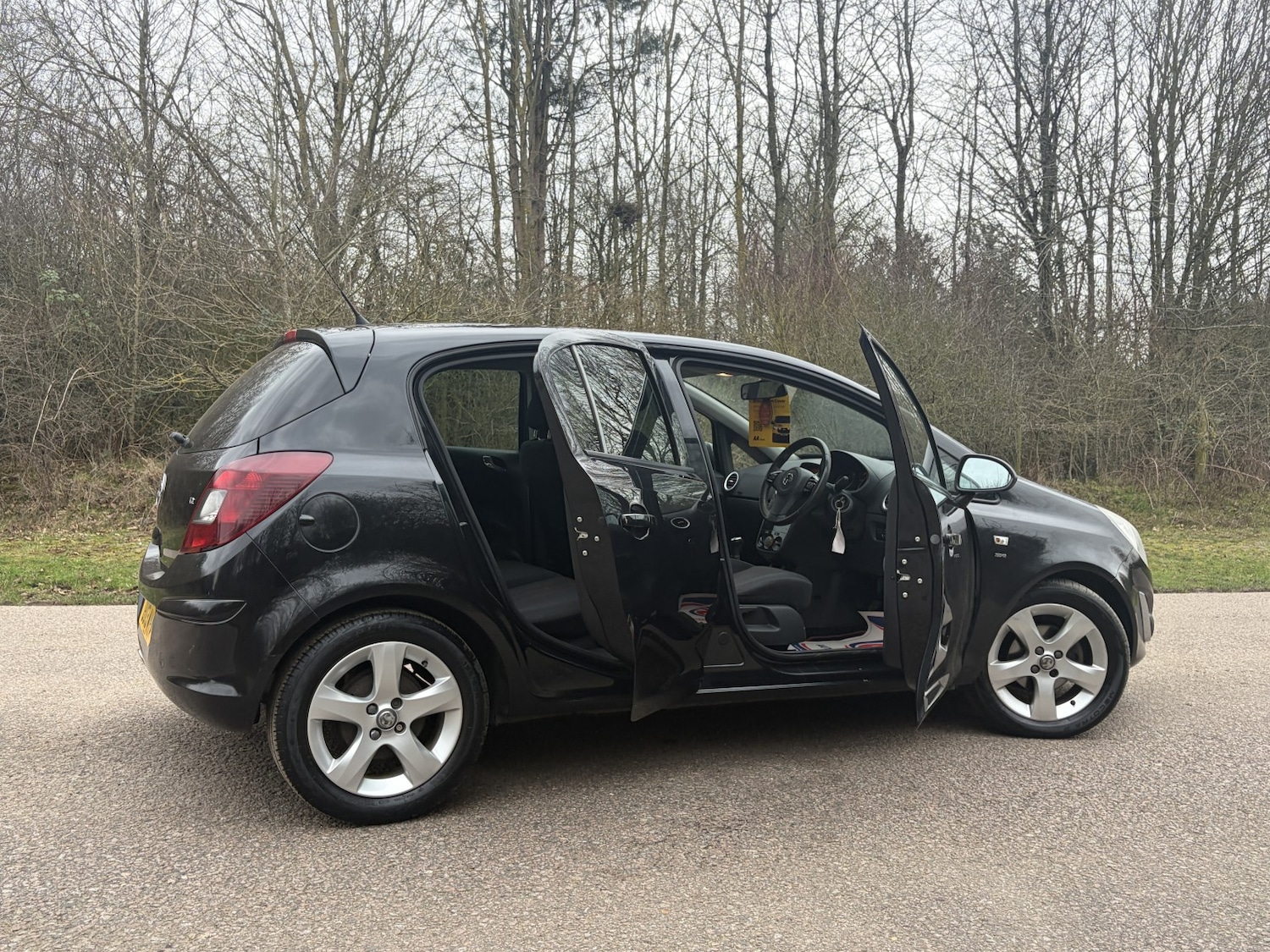 Used Vauxhall Corsa 2013 for sale - 77603408: Photo 5
