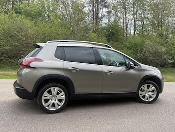 Used Peugeot 2008 2017 for sale - 78289765: Photo