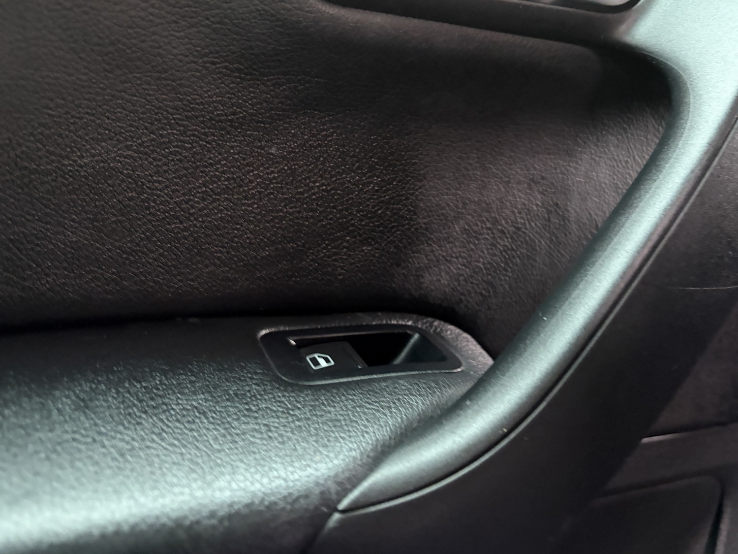 Used Volkswagen Polo 2011 for sale - 77318337: Photo 34