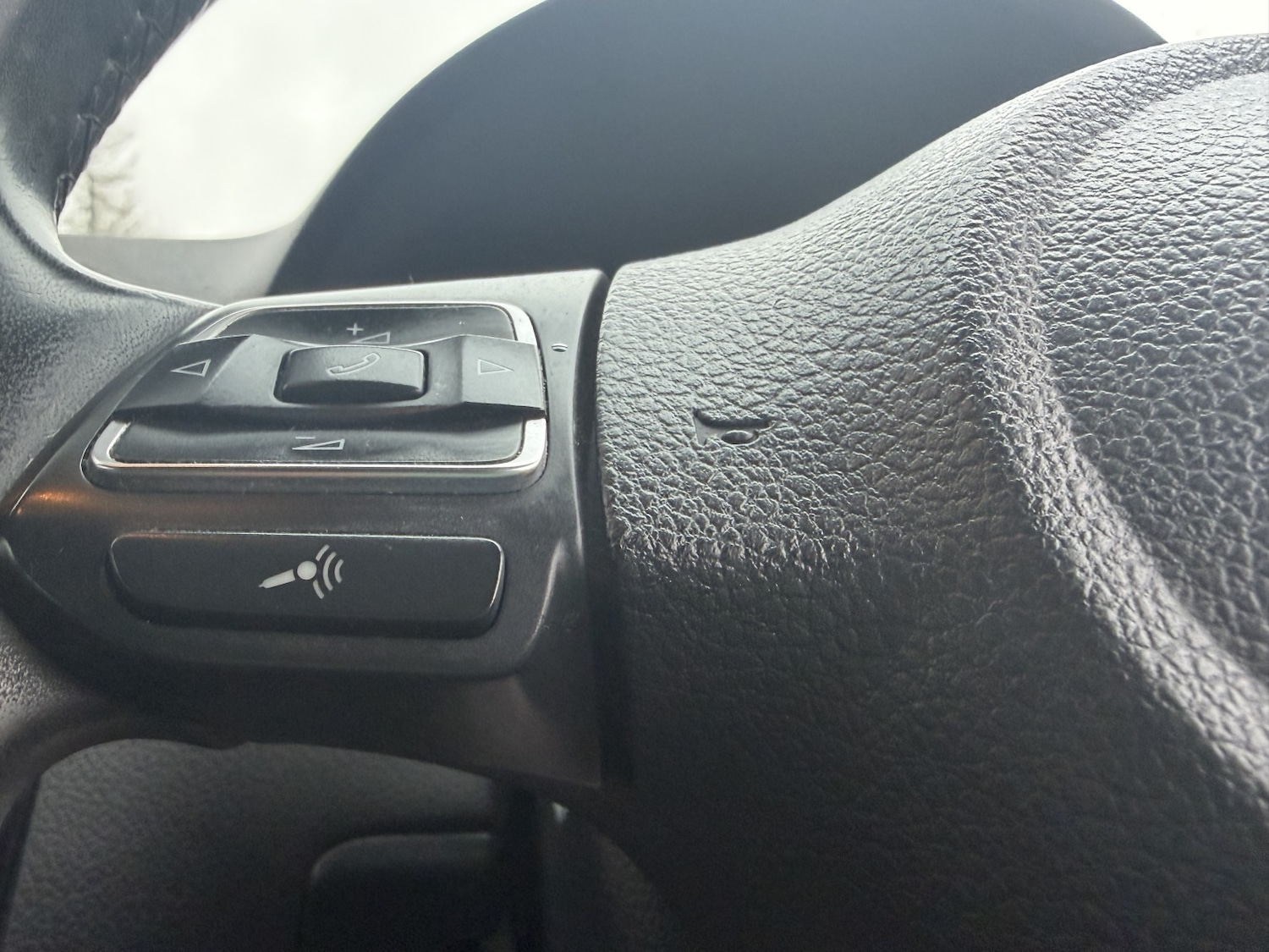 Used Volkswagen Polo 2011 for sale - 77318337: Photo 45