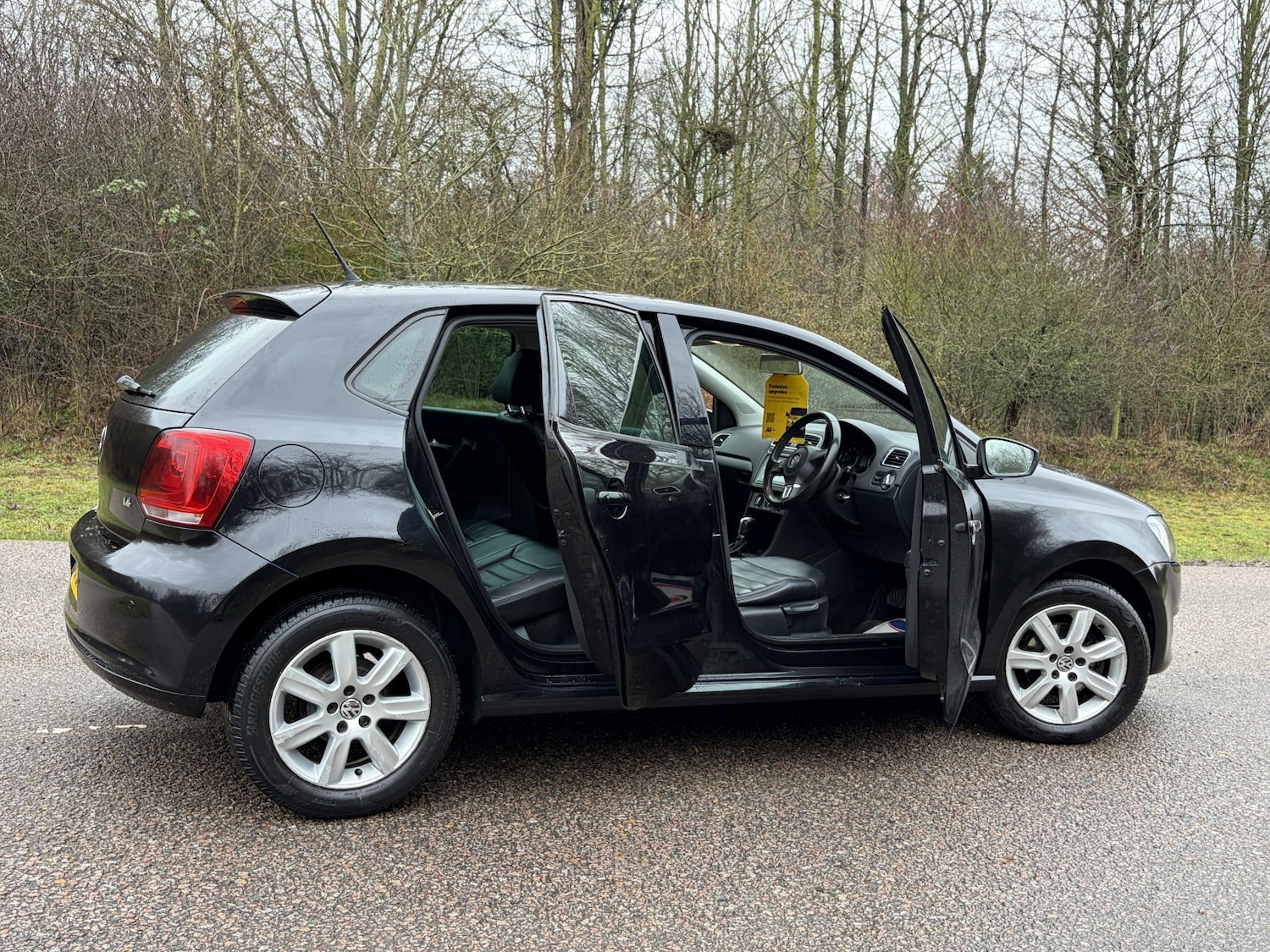 Used Volkswagen Polo 2011 for sale - 77318337: Photo 5
