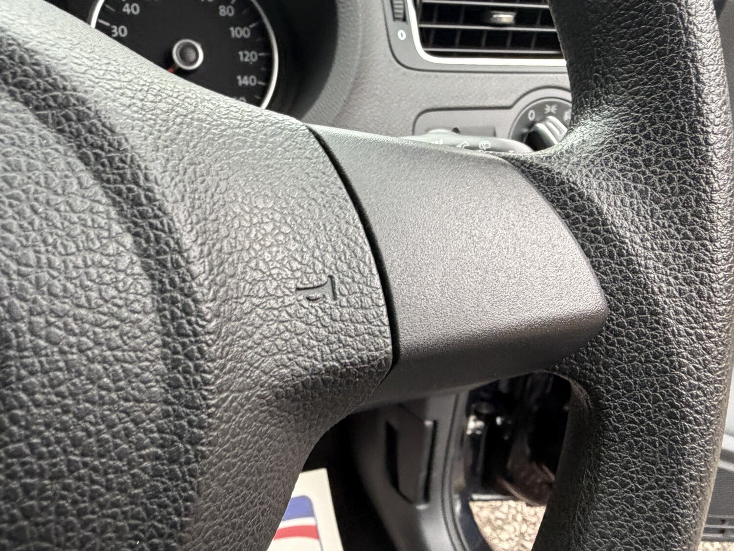 Used Volkswagen Polo 2013 for sale - 76553939: Photo 27