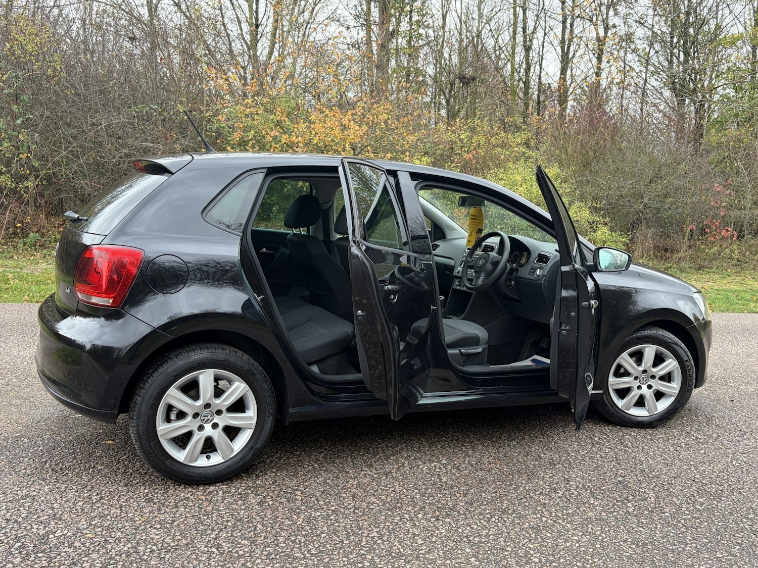 Used Volkswagen Polo 2013 for sale - 76553939: Photo 5