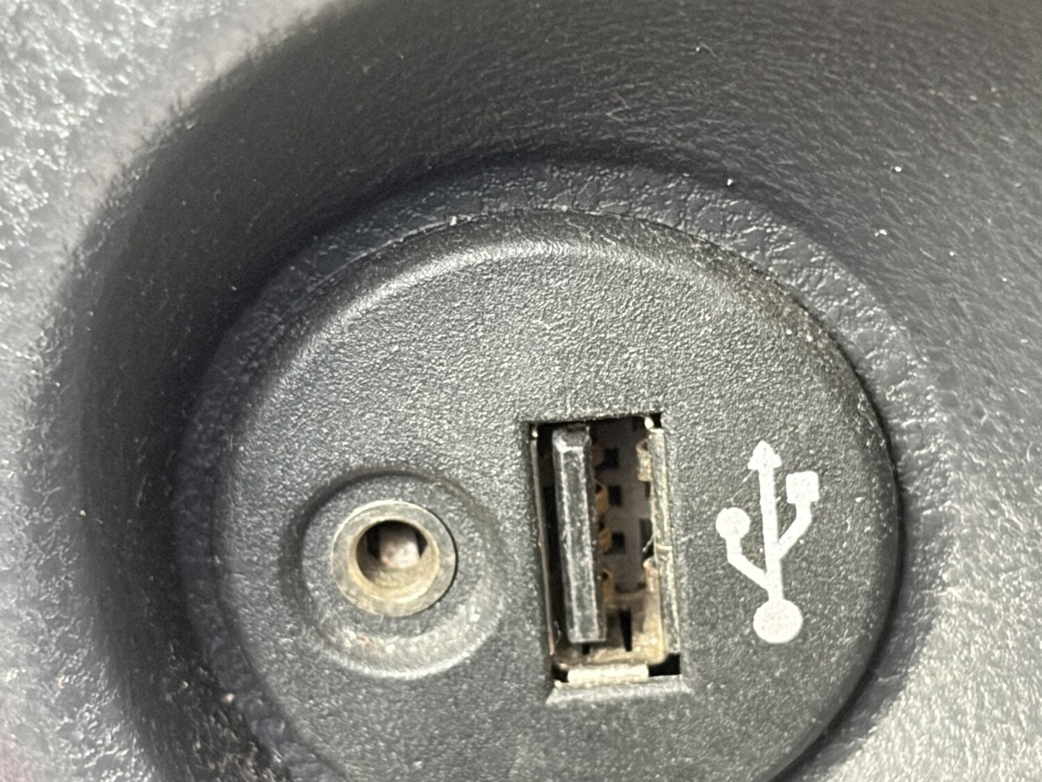 Used Nissan Micra 2012 for sale - 77363630: Photo 34