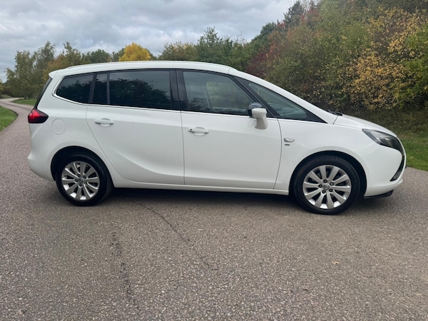 Used Vauxhall Zafira Tourer 2016 for sale - 76252356: Photo 16