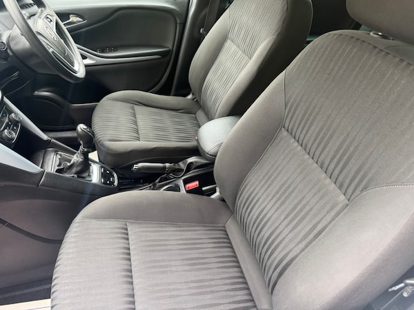 Used Vauxhall Zafira Tourer 2016 for sale - 76252356: Photo 35