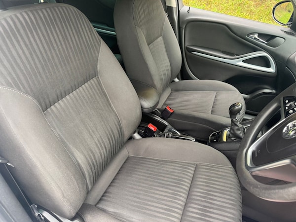Used Vauxhall Zafira Tourer 2016 for sale - 76252356: Photo 41