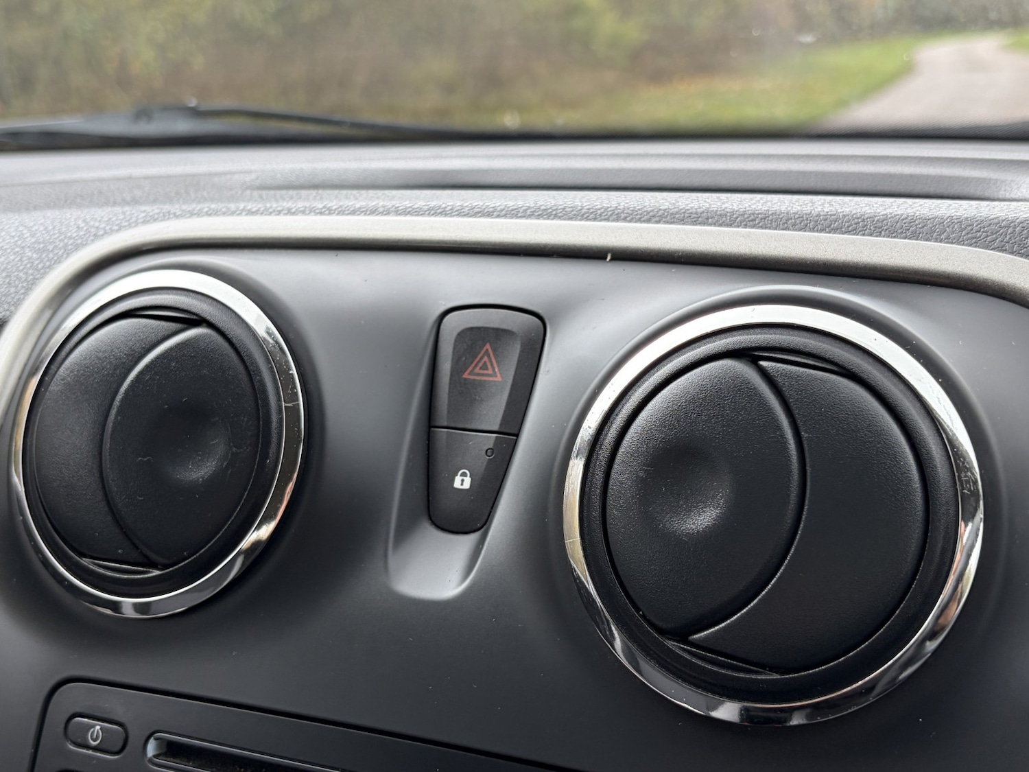 Used Dacia Logan MCV 2014 for sale - 76553966: Photo 30