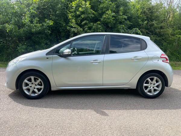 Used Peugeot 208 2015 for sale - 76174054: Photo 14