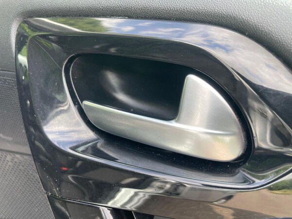 Used Peugeot 208 2015 for sale - 76174054: Photo 31