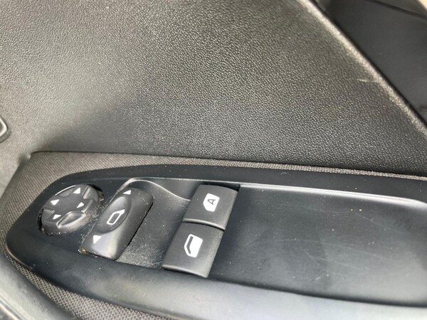 Used Peugeot 208 2015 for sale - 76174054: Photo 33
