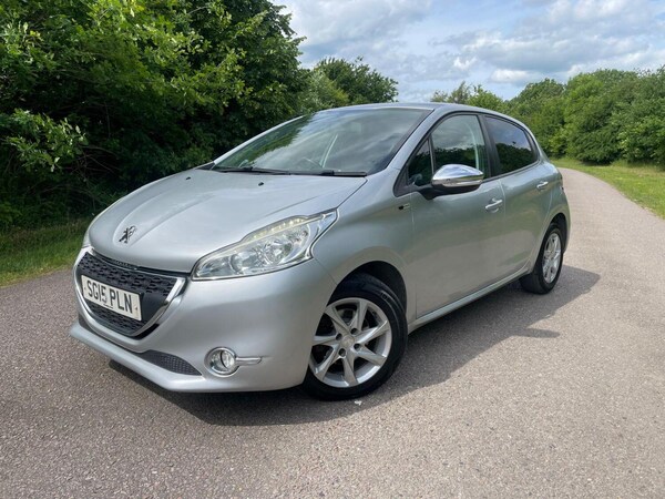 Used Peugeot 208 2015 for sale - 76174054: Photo 9