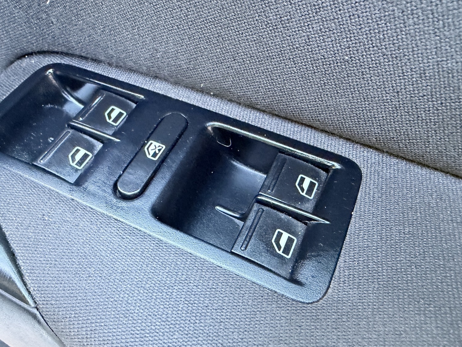 Used Volkswagen Polo 2012 for sale - 76830358: Photo 28