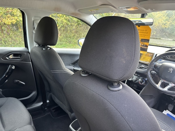 Used Peugeot 208 2018 for sale - 76205613: Photo 22