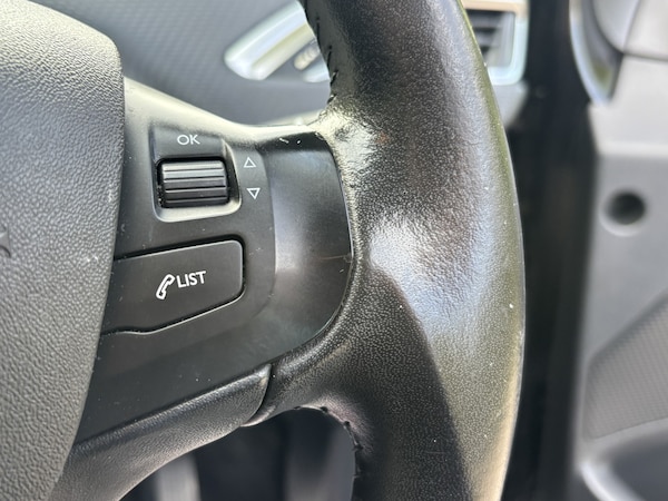 Used Peugeot 208 2018 for sale - 76205613: Photo 32