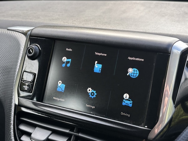 Used Peugeot 208 2018 for sale - 76205613: Photo 37