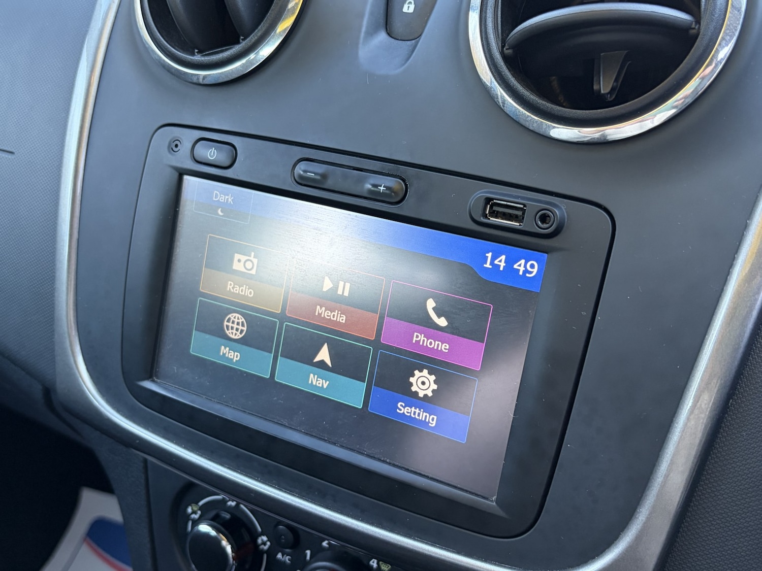 Used Dacia Logan MCV 2015 for sale - 76918432: Photo 39