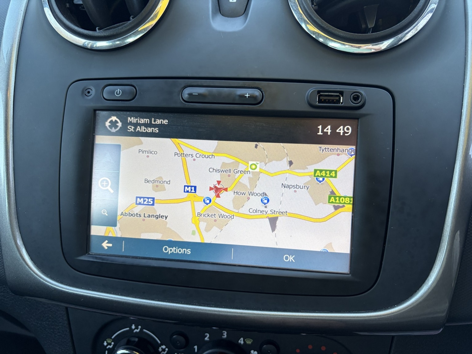 Used Dacia Logan MCV 2015 for sale - 76918432: Photo 41