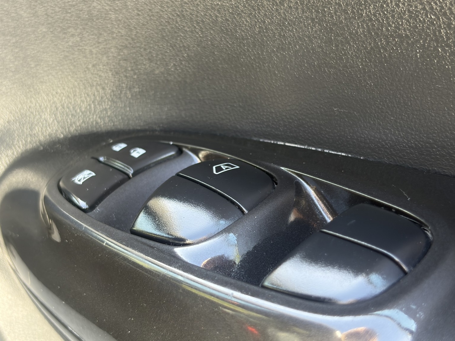 Used Nissan Juke 2017 for sale - 78190667: Photo 30