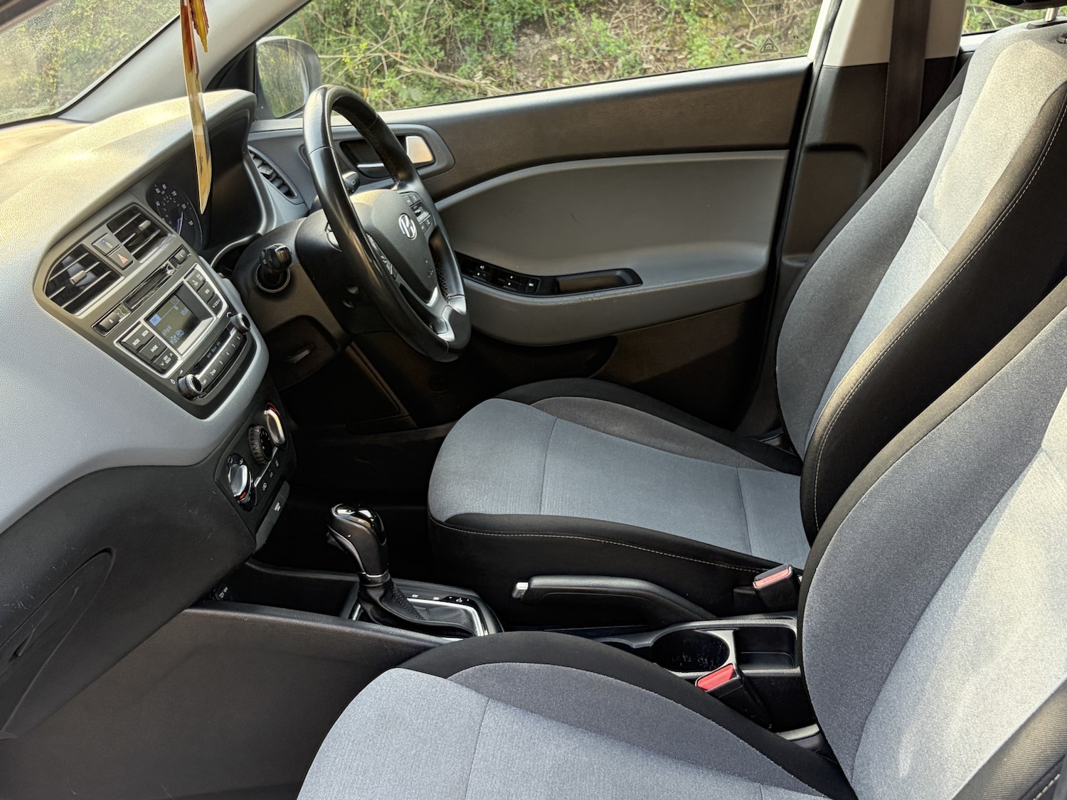 Used Hyundai i20 2015 for sale - 78176064: Photo 23