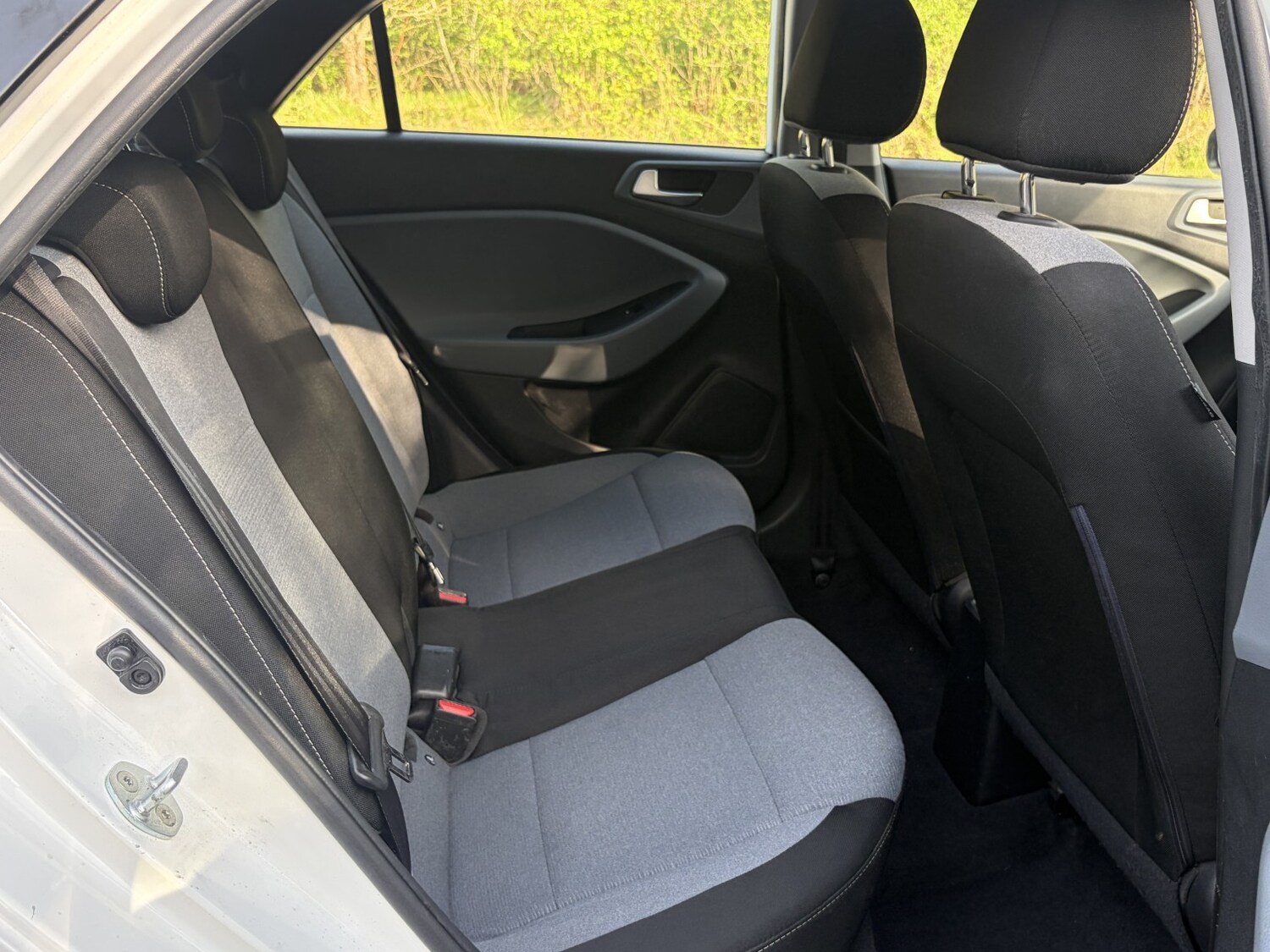 Used Hyundai i20 2015 for sale - 78176064: Photo 38